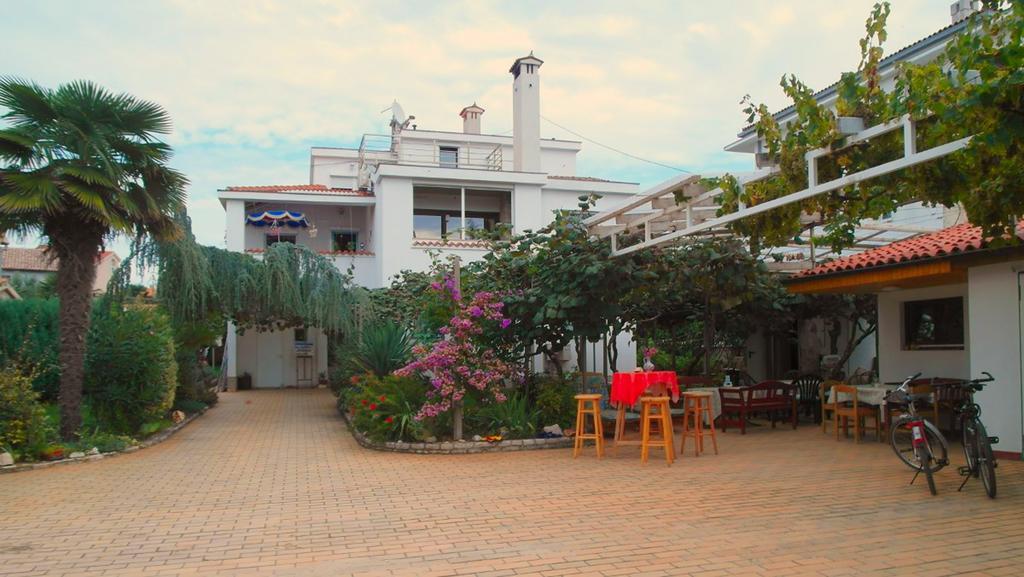 Casa Bianca Medulin Exterior foto